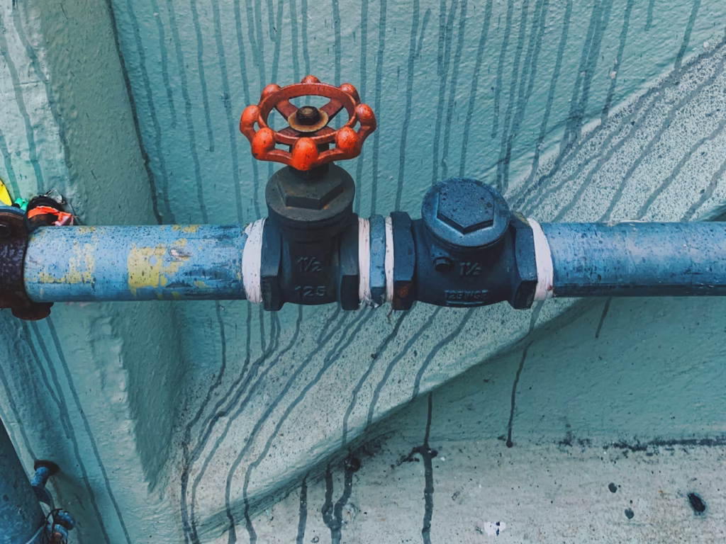 photo 1598892211204 0080b01647ca